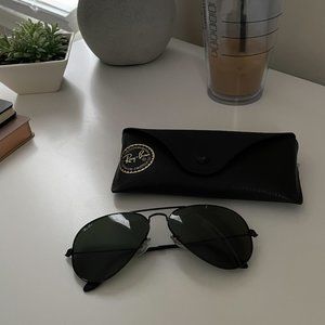Ray-ban Aviator Classic - Black with Green Lense